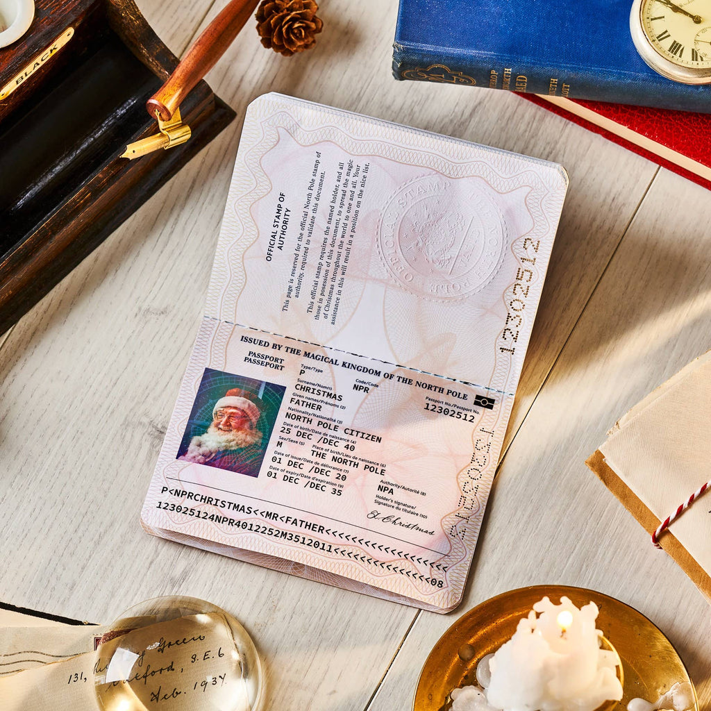 Santa Claus Christmas Passport & Stocking Filler - Novelty: Santa Claus